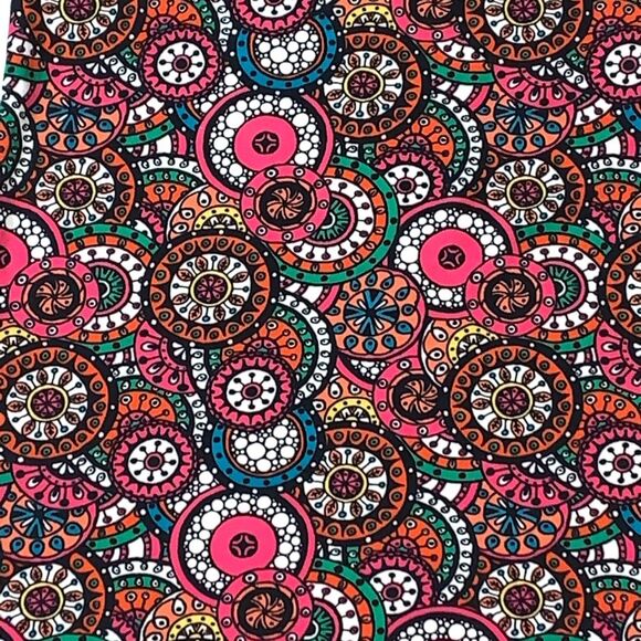 Lularoe Classic T Shirt XXS Top Pink Medallion - Picture 2 of 2